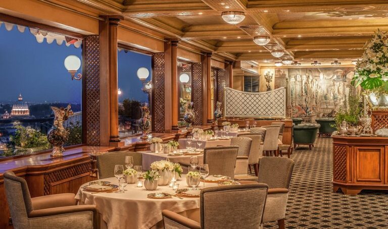 5 Restaurantes Exclusivos en Roma por más de 100€ LA PERGOLA, Roma - Via Alberto Cadlolo 101, Trionfale