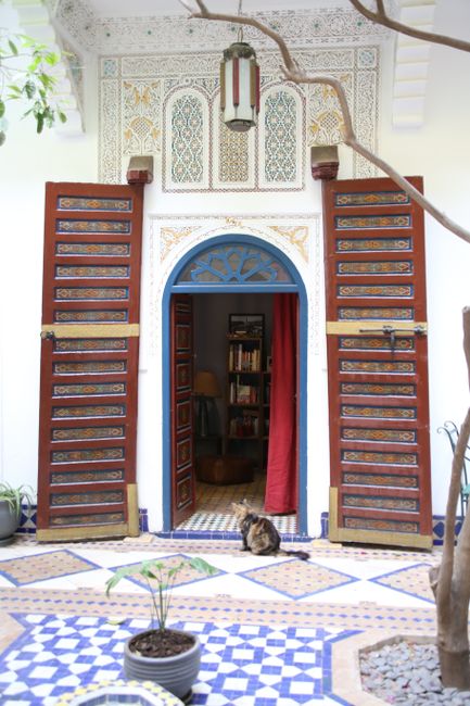 Patio de un riad en Marrakech, ideal para una ruta por Marruecos
