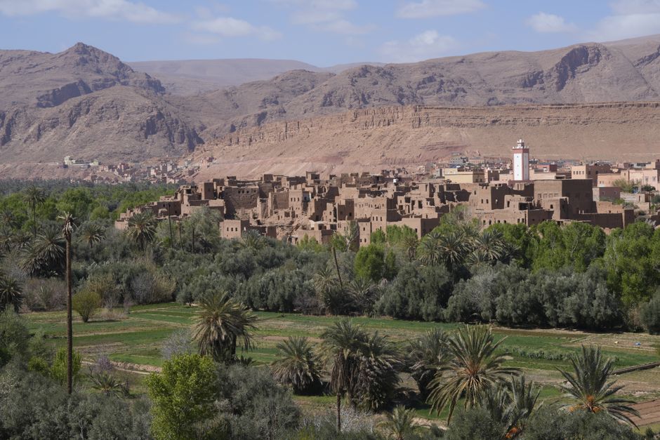 Desierto de Marruecos: Erg Chebbi o Zagora — qué elegir según tus días y estilo Carretera del Atlas y kasbahs en Marruecos antes de llegar al desierto