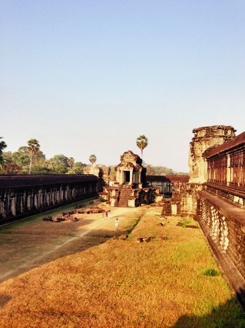 Camboya en 8 días: Angkor, Phnom Penh y ritmo tranquilo Templo de Angkor Wat al amanecer, Camboya en 8 días